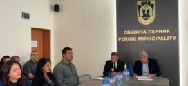 Община Перник представи напредъка по проектите за енергийно обновяване на 21 многофамилни жилищни сгради
